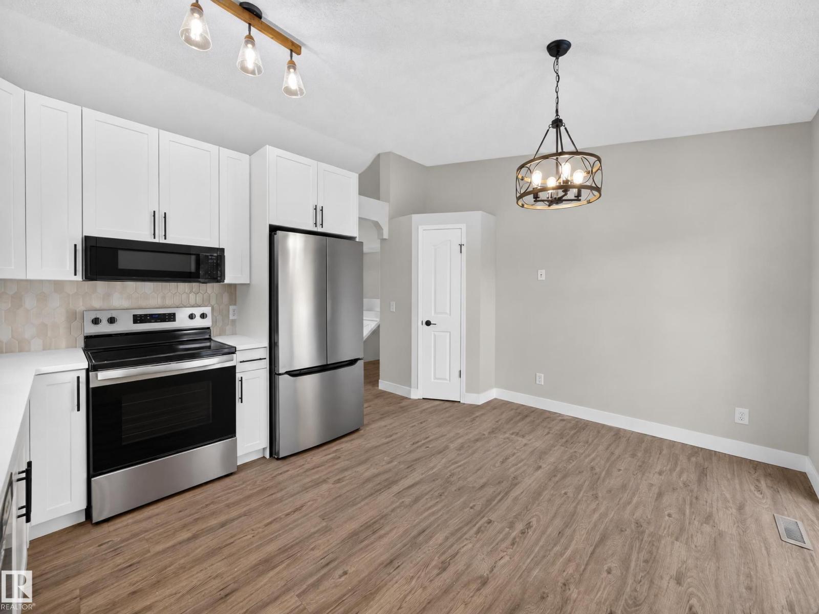 310 Regency Drive, Regency Park (Sherwood Park) — photo 14 of 30: Property photo