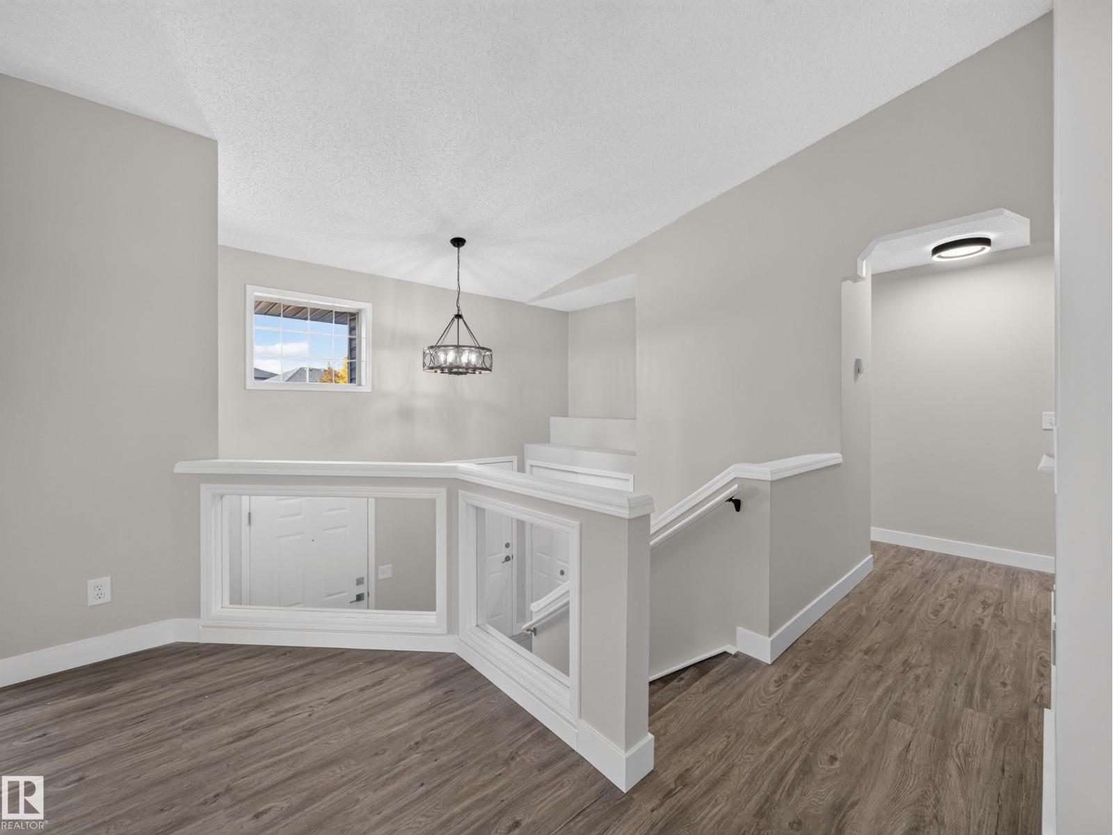 310 Regency Drive, Regency Park (Sherwood Park) — photo 9 of 30: Property photo