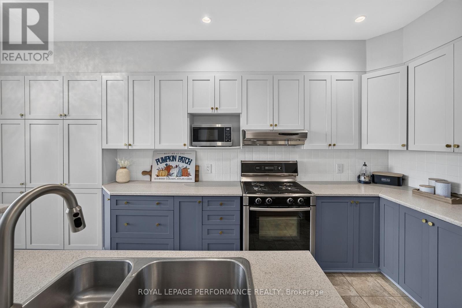 1007 Grapefern Terrace