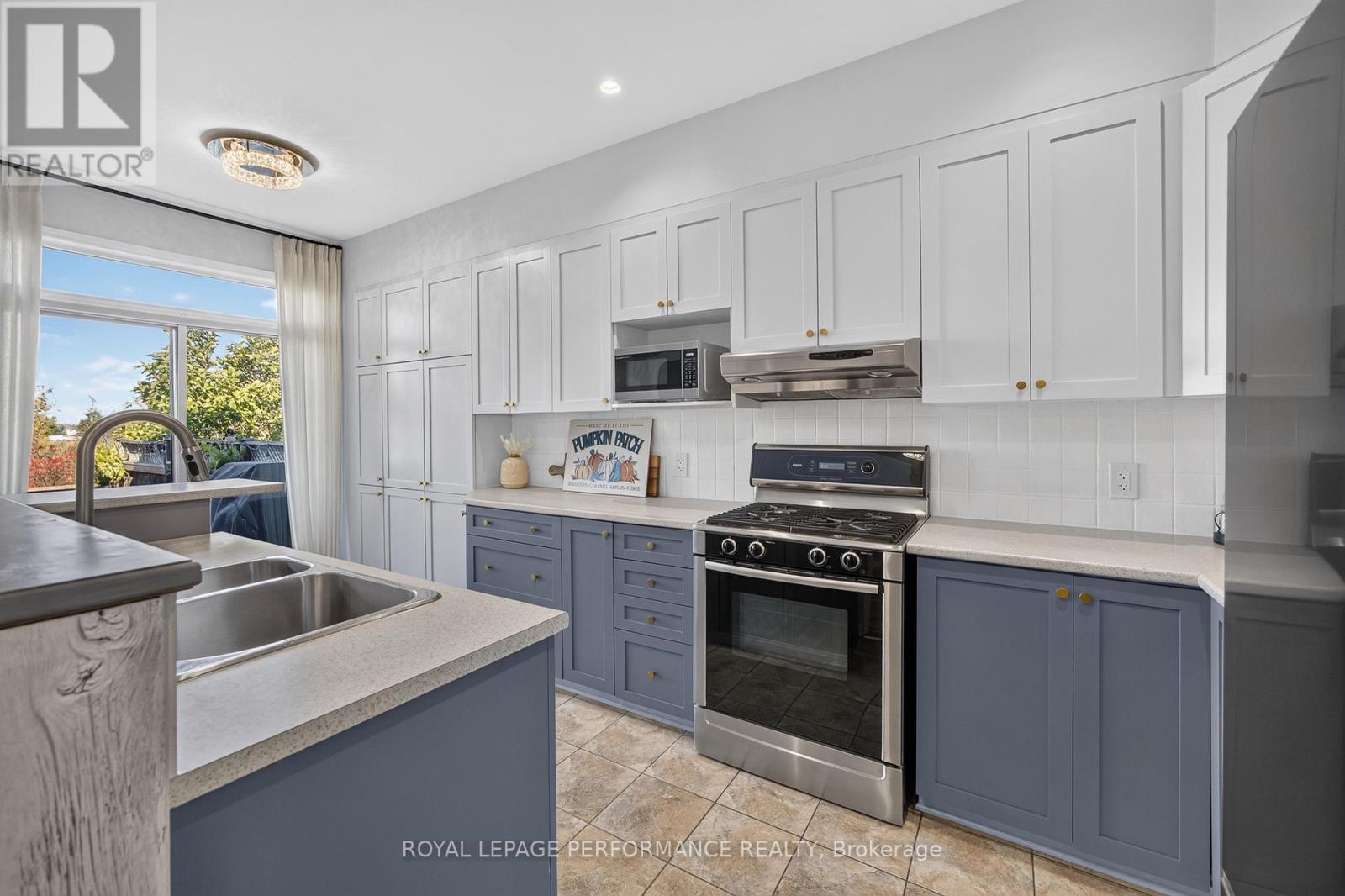 1007 Grapefern Terrace