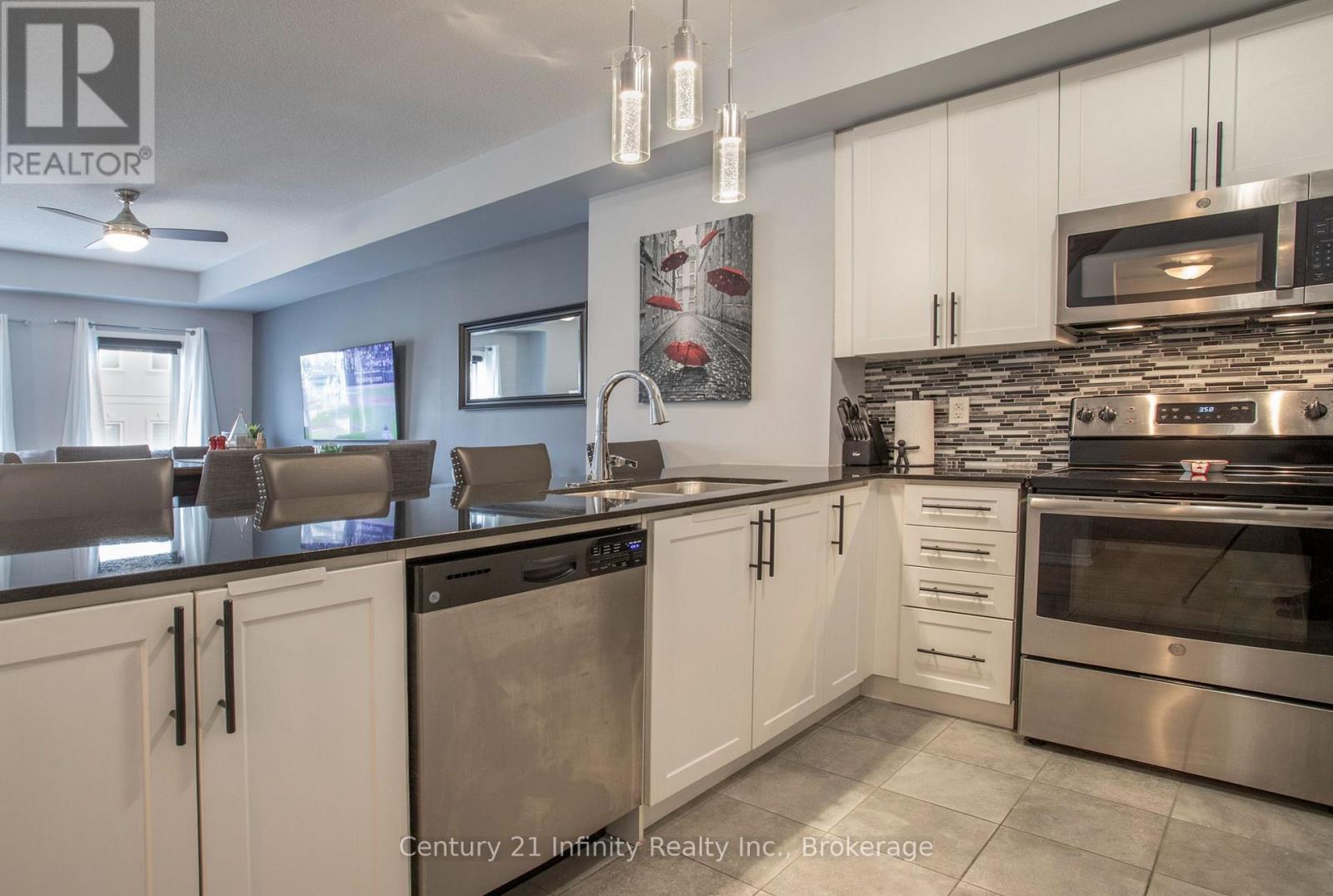 4 Dunsley Way, Whitby, ON photo 12