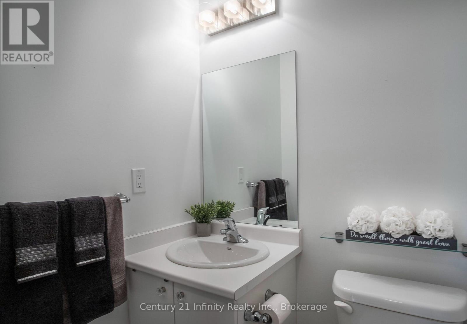 4 Dunsley Way, Whitby, ON photo 15