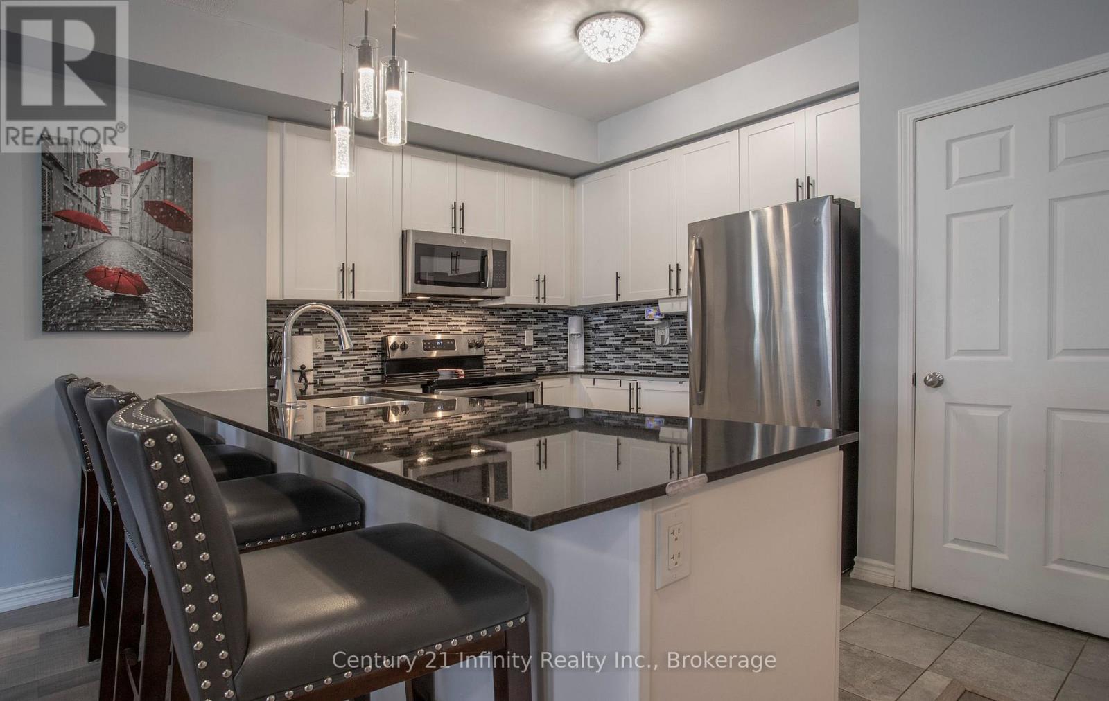 4 Dunsley Way, Whitby, ON photo 9