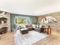 Laundry room - 1100 River Road, St Andrews, MB R1A4A7 Photo 11