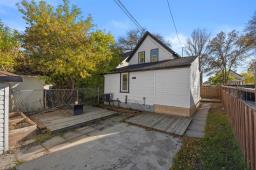 739 Talbot Avenue, Winnipeg, MB R2L0S2 Photo 34