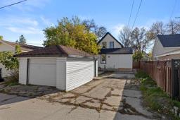 739 Talbot Avenue, Winnipeg, MB R2L0S2 Photo 35