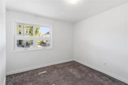 529 Walker Avenue, Winnipeg, MB R3L1C2 Photo 11