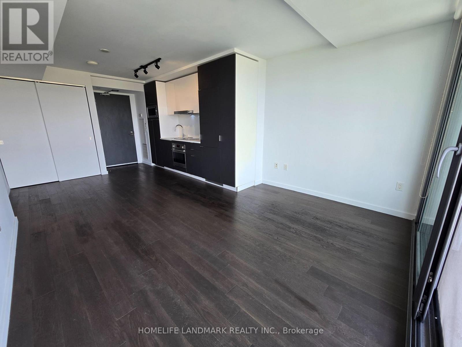 170 Bayview Avenue — photo 12