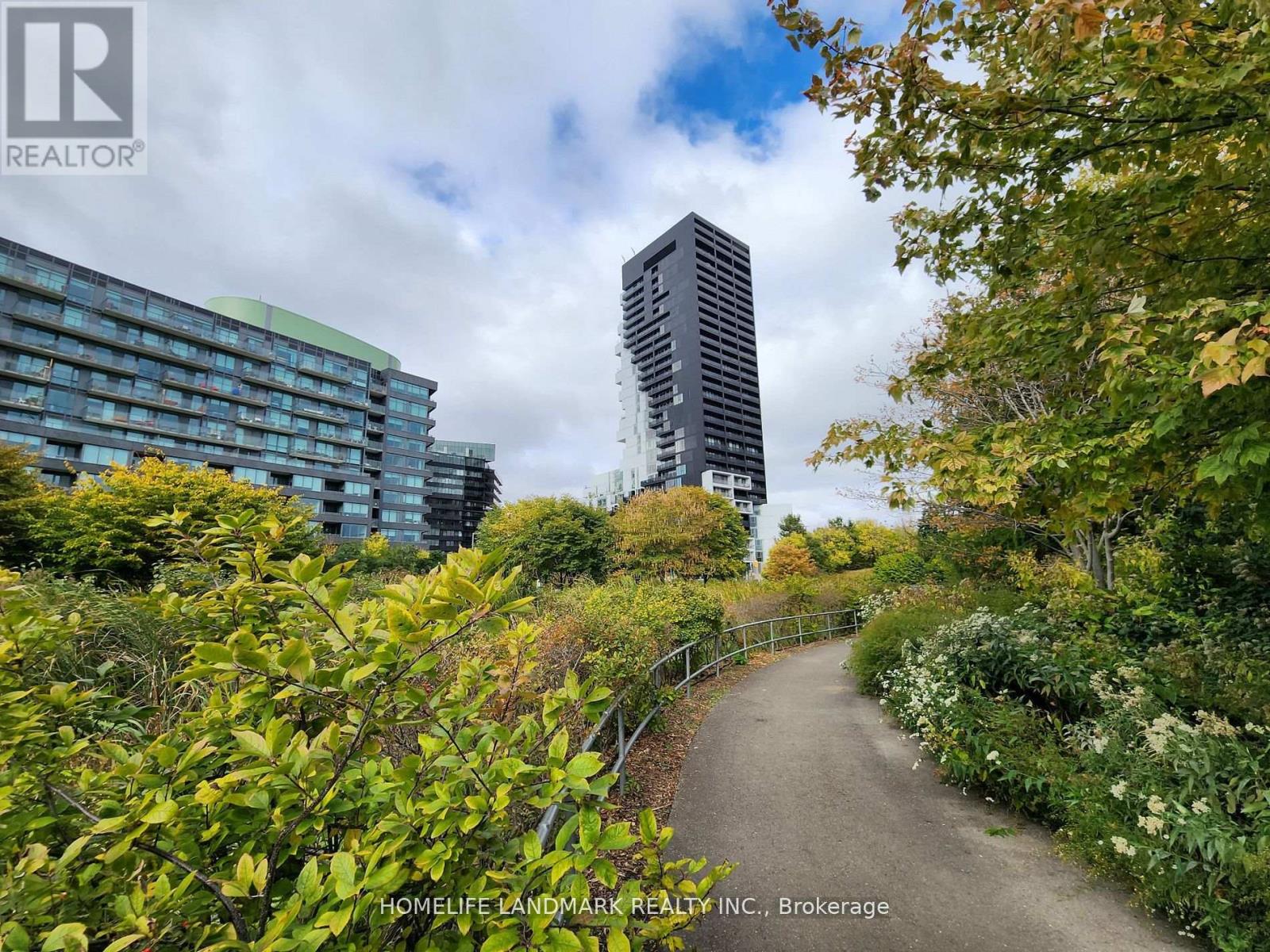 170 Bayview Avenue — photo 30
