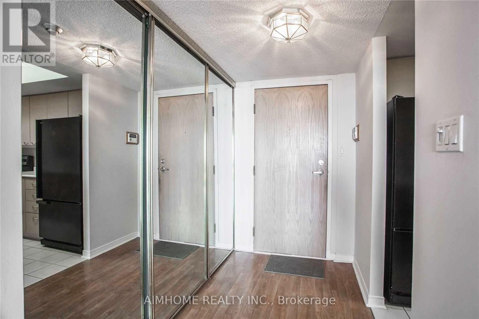 5 Concorde Place — photo 15