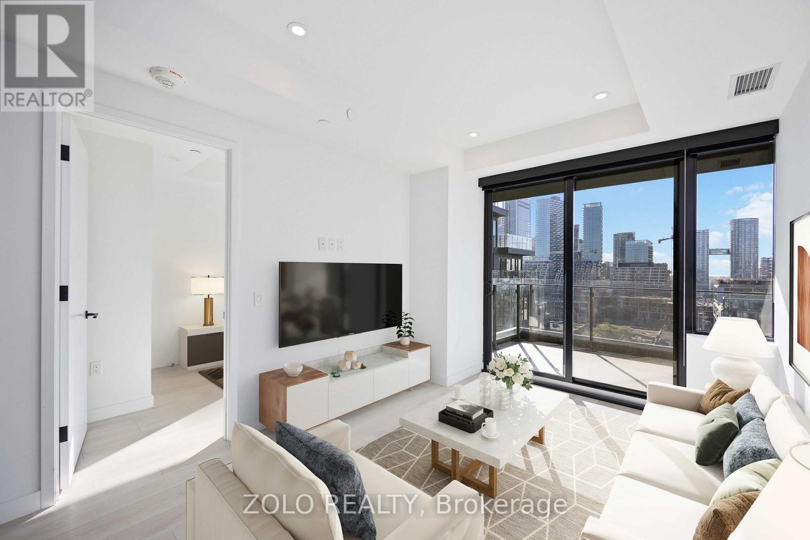 #25 505 RICHMOND STREET W - 3