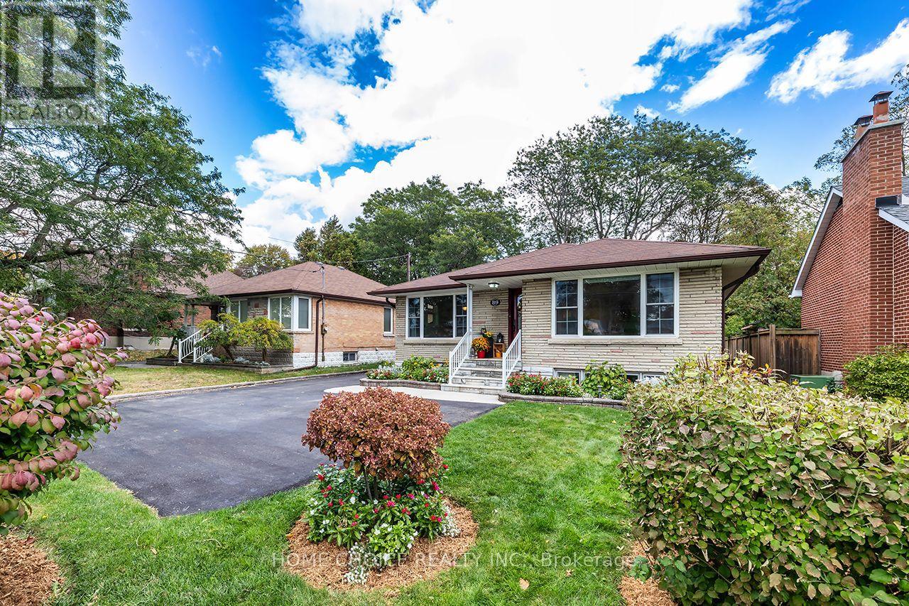 89 Harmony Road North, Oshawa, ON photo 2