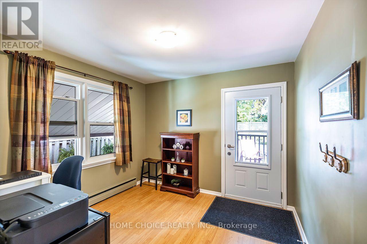 89 HARMONY ROAD N - 5