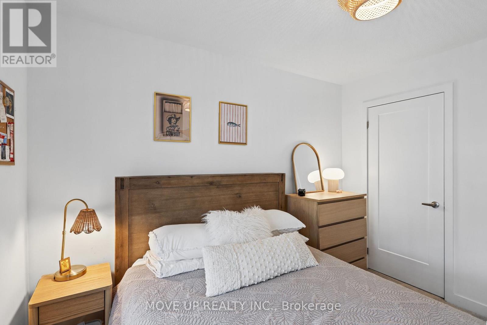 9 ANDREW KNOWLES LANE S - 19