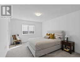 9 Andrew Knowles Lane S, East Gwillimbury, ON L0G1M0 Photo 21