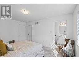 9 Andrew Knowles Lane S, East Gwillimbury, ON L0G1M0 Photo 24