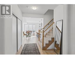 9 Andrew Knowles Lane S, East Gwillimbury, ON L0G1M0 Photo 8