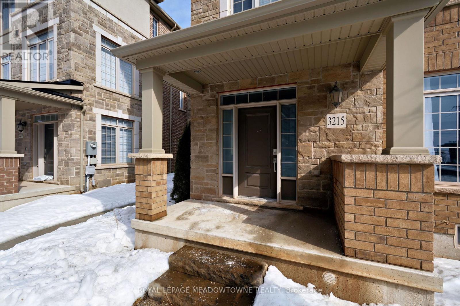3215 William Coltson Avenue — photo 4