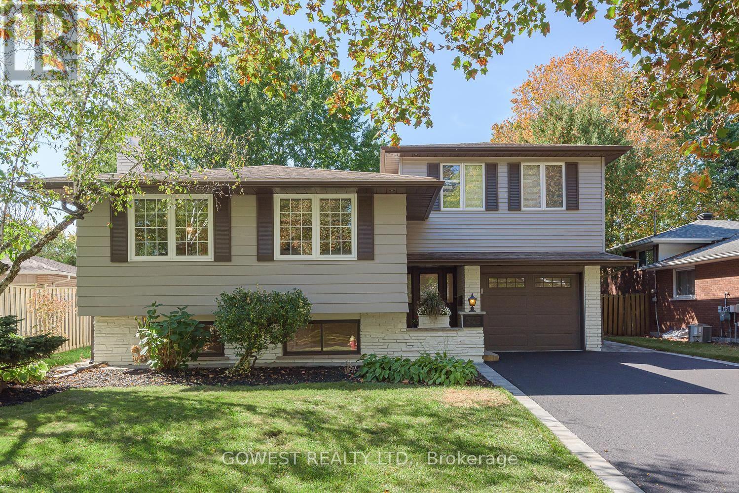 342 Bryant Crescent, Burlington, ON photo 1