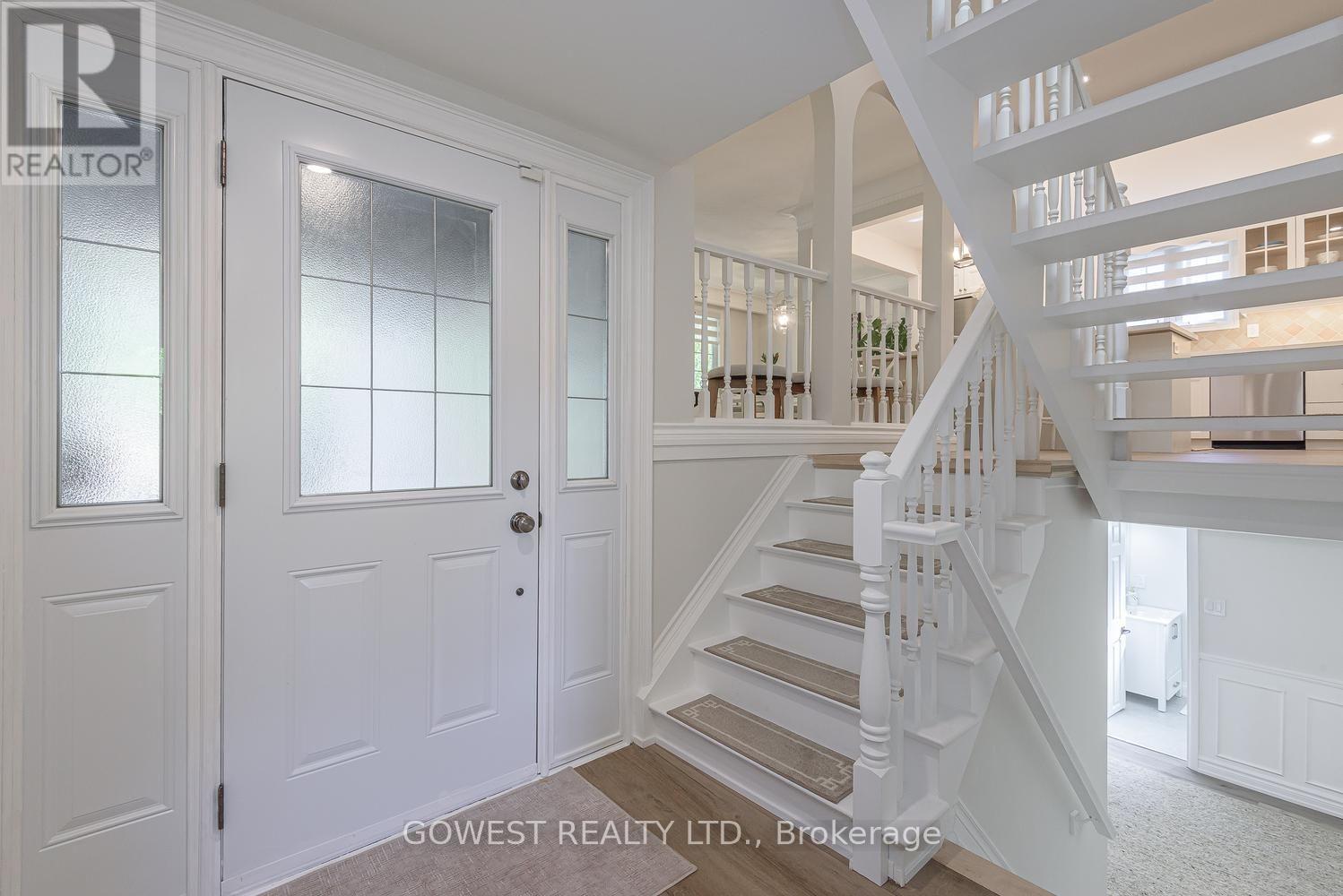 342 Bryant Crescent, Burlington, ON photo 2