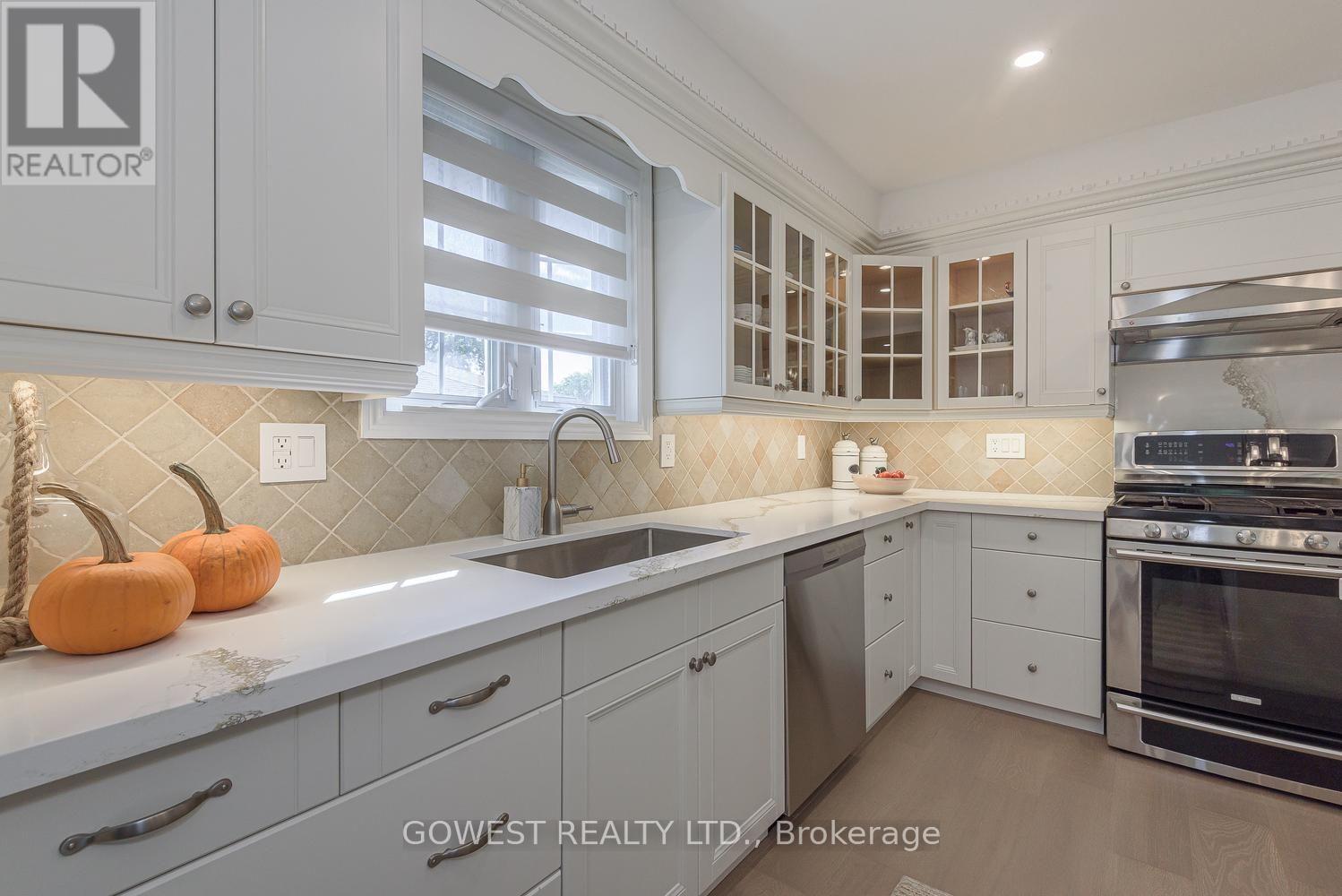 342 Bryant Crescent, Burlington, ON photo 7