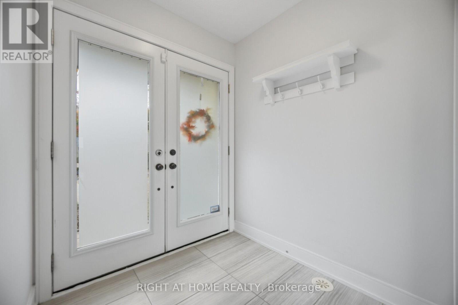 36 Whitehorn Lane, Halton Hills, ON photo 3