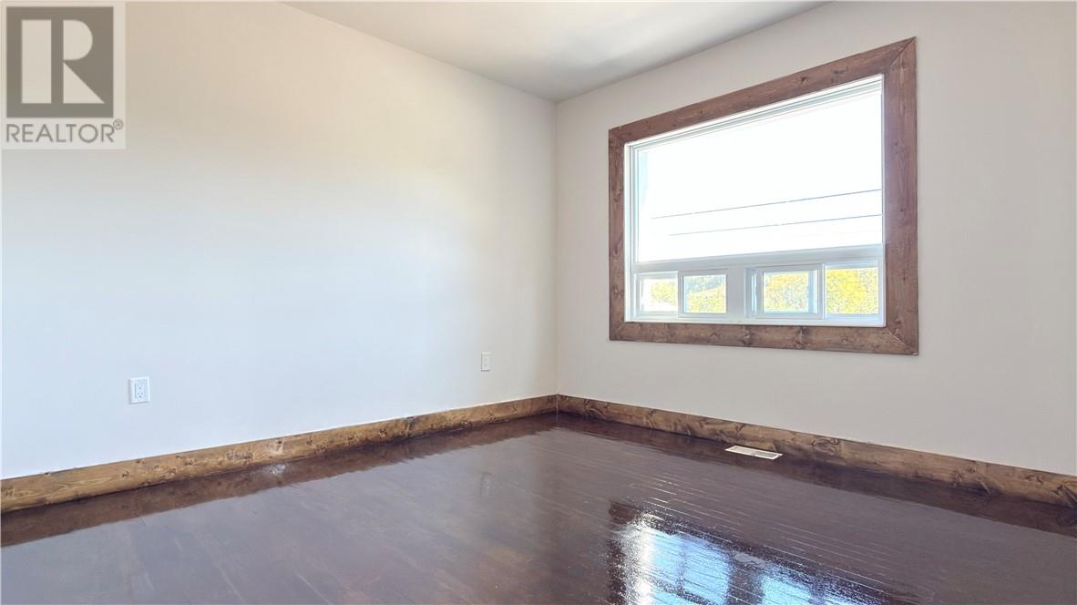 485 Lorne Street — photo 11