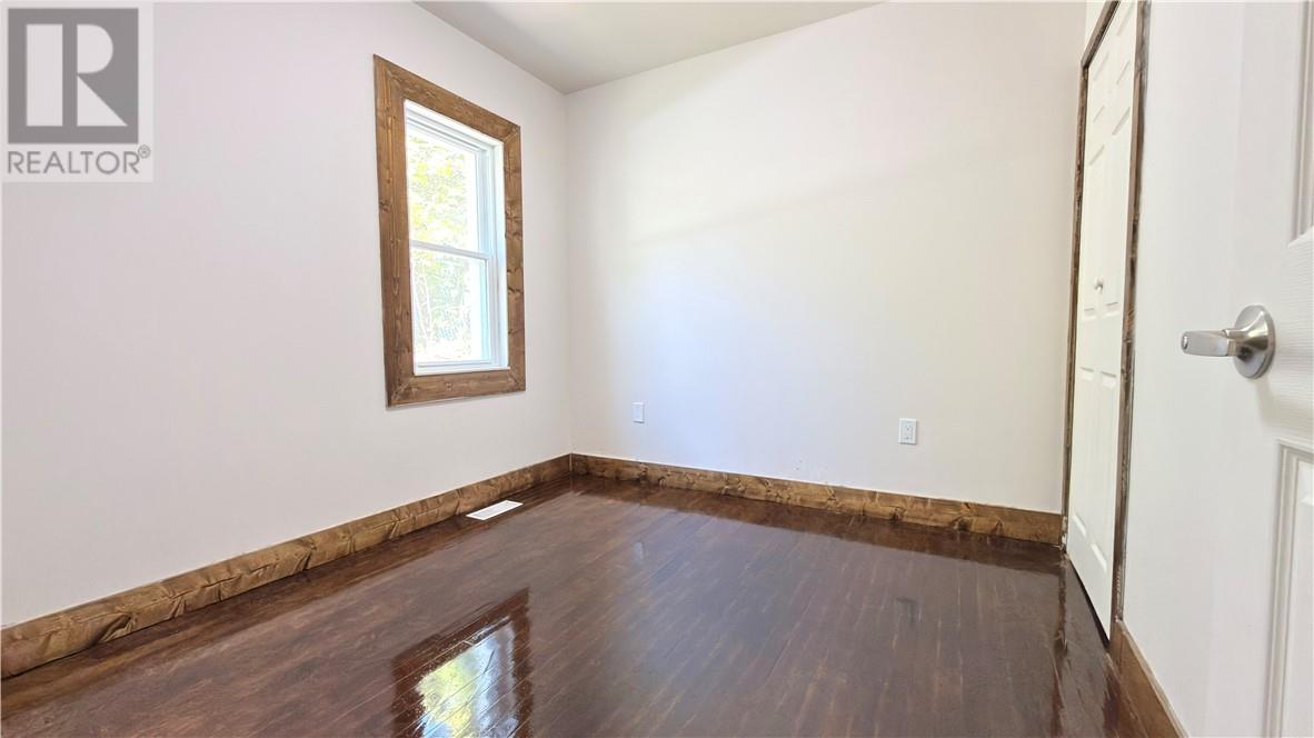 485 Lorne Street — photo 13