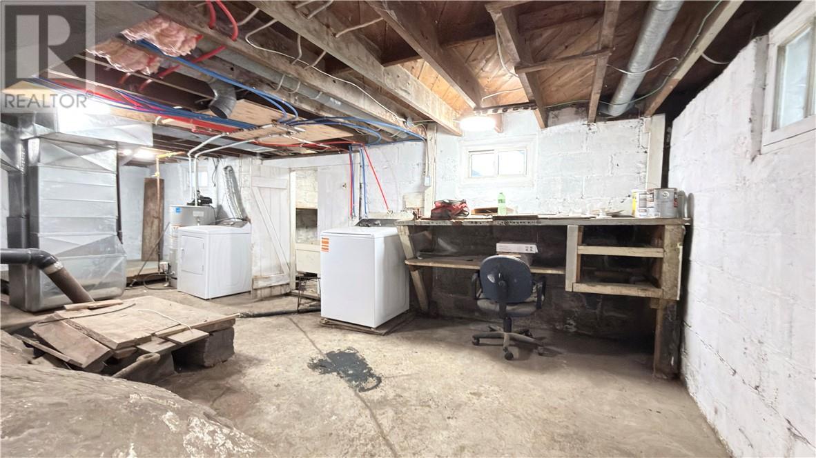 485 Lorne Street — photo 16