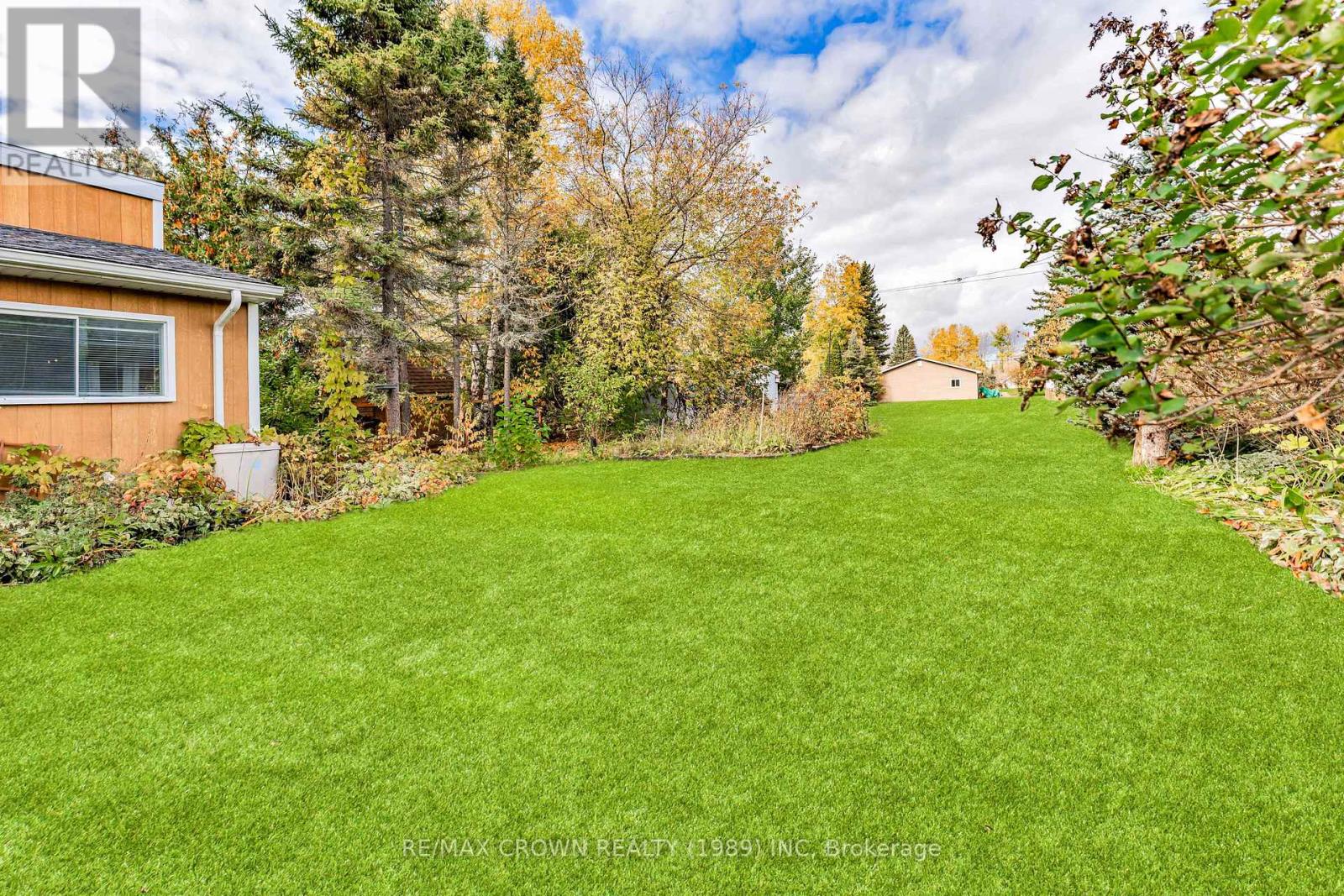 14 Kennedy Avenue — photo 49