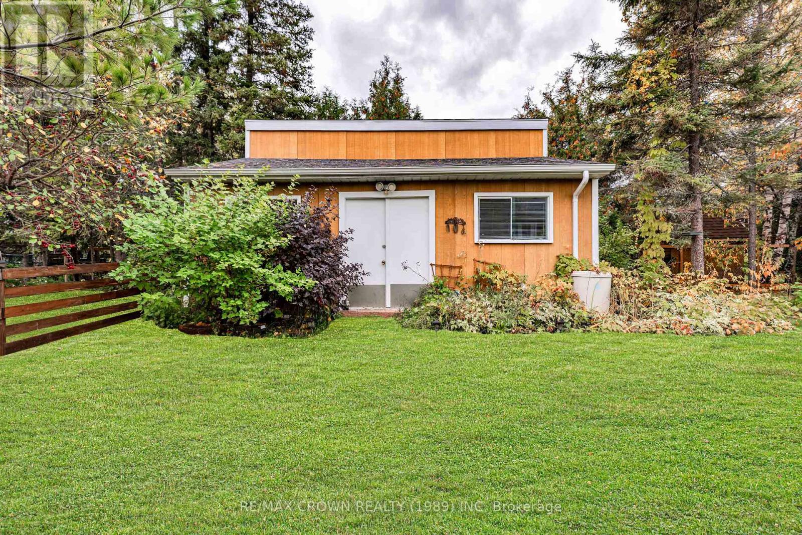 14 Kennedy Avenue — photo 46