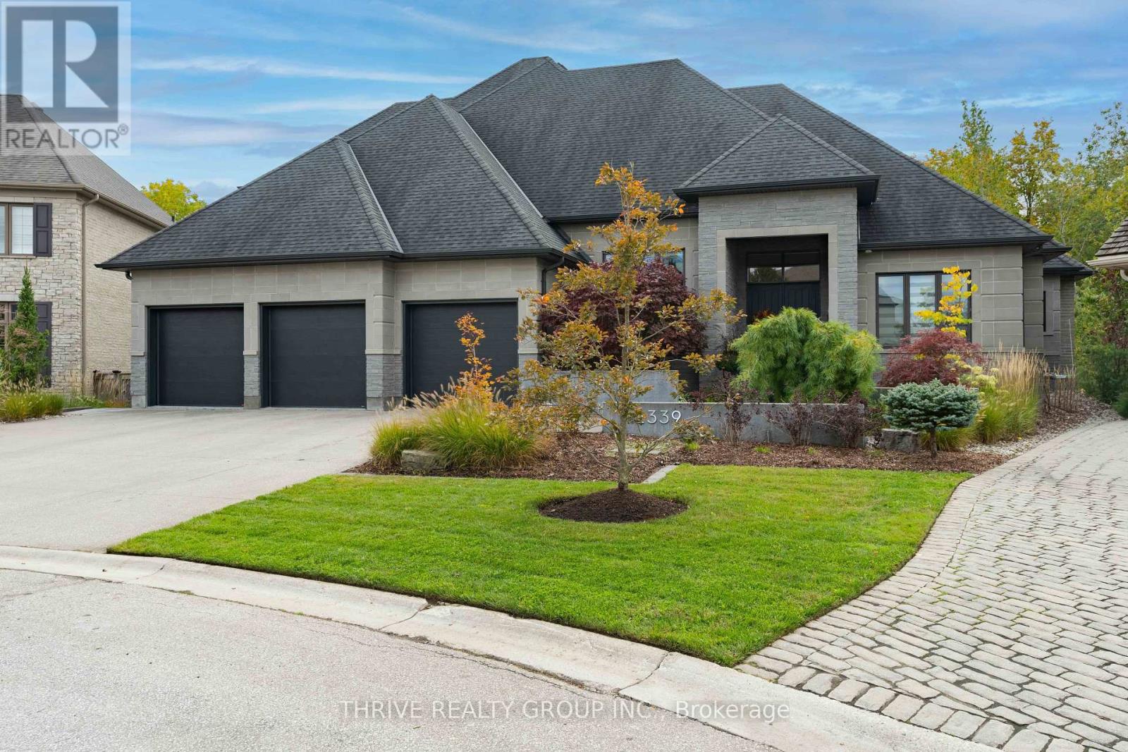 2339 WATERSIDE COURT, London North (North R) Ontario