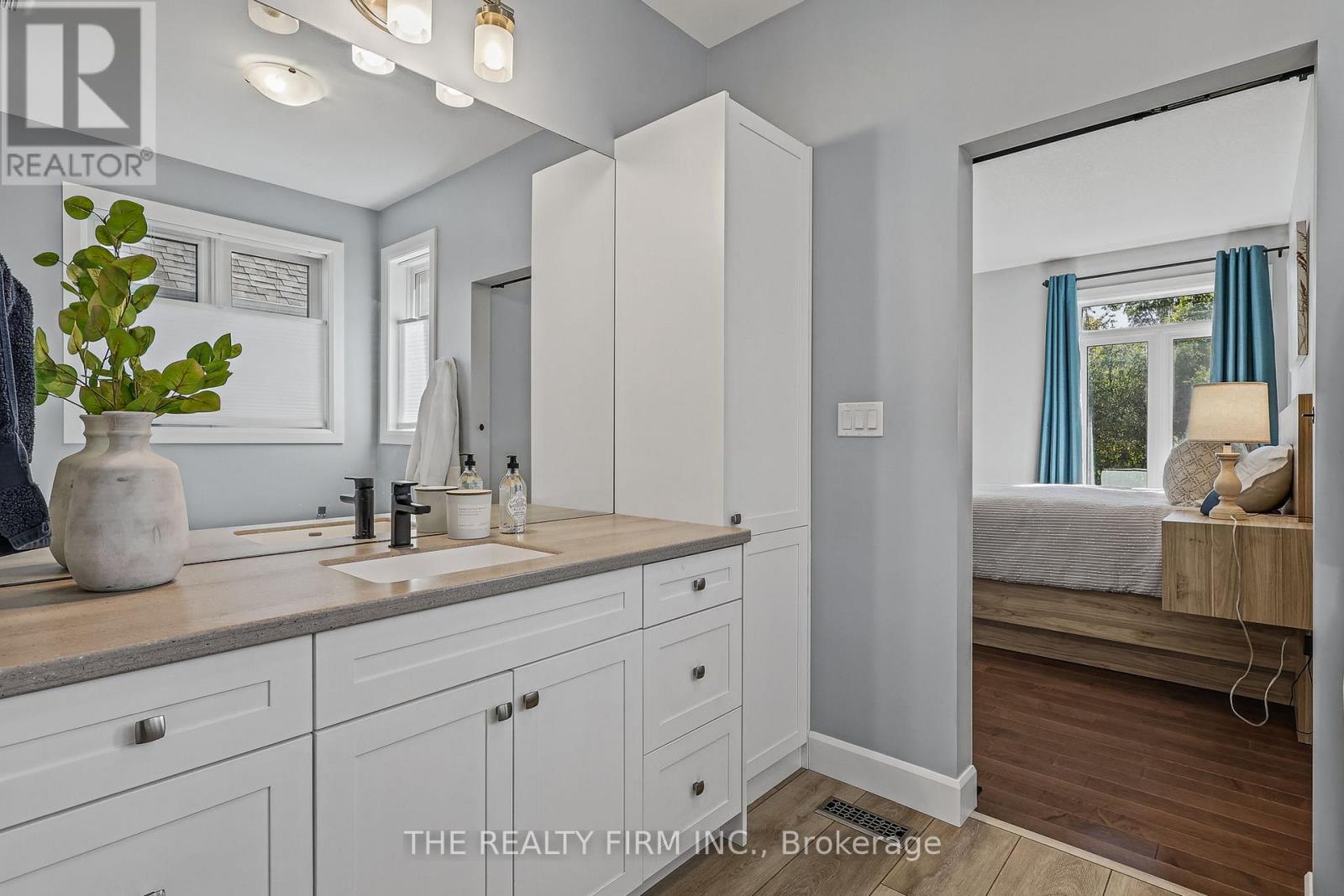 53 Foxborough Place — photo 17