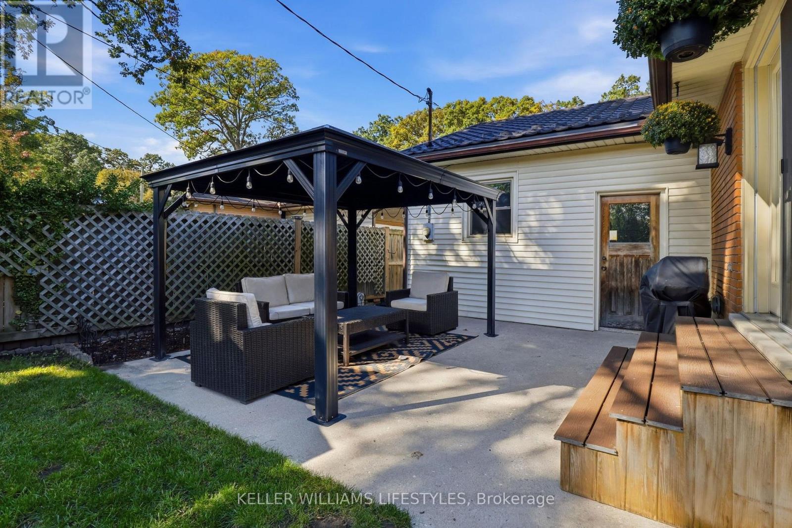 149 Manitoulin Drive — photo 31