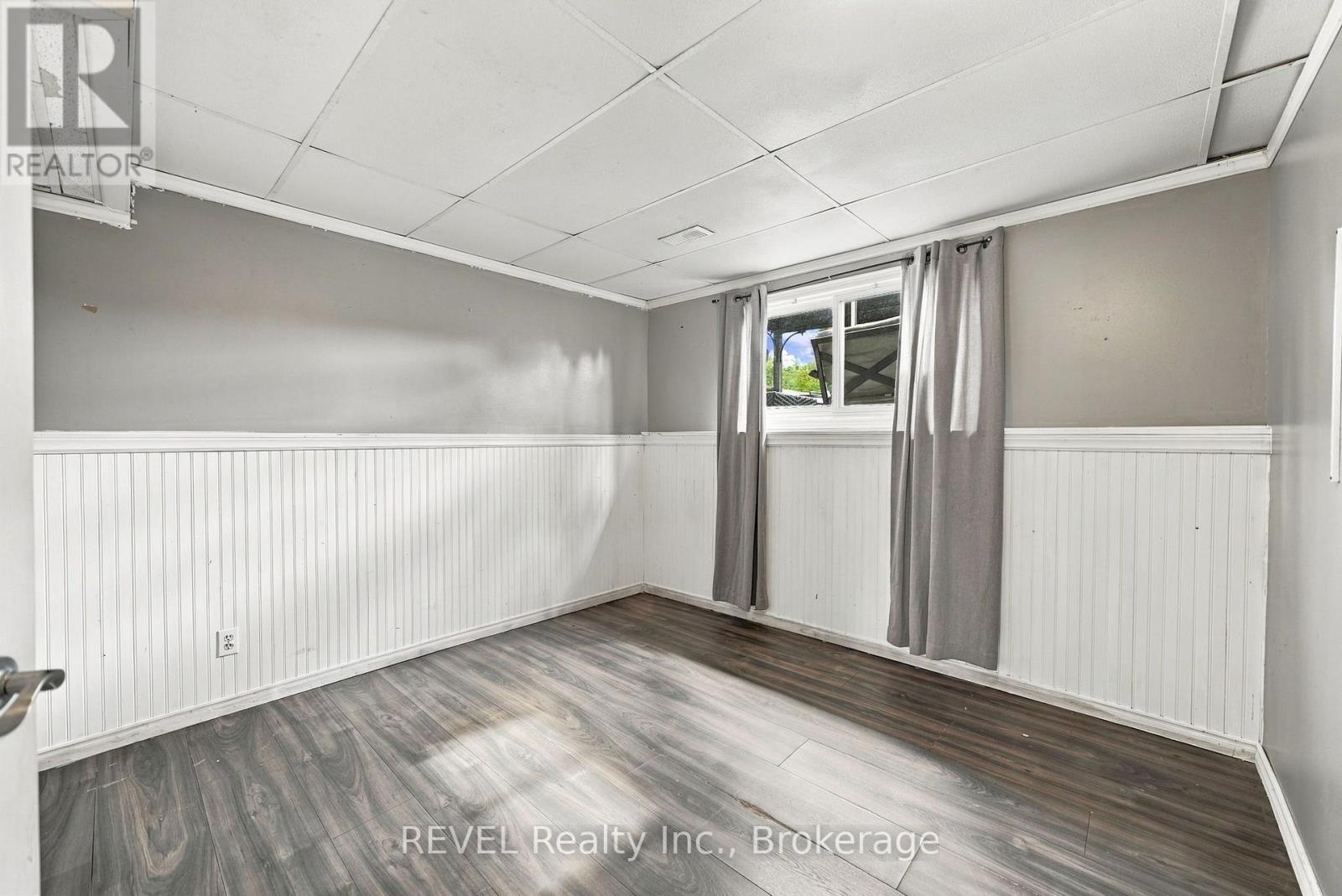 1407 GARRISON ROAD - Image 24