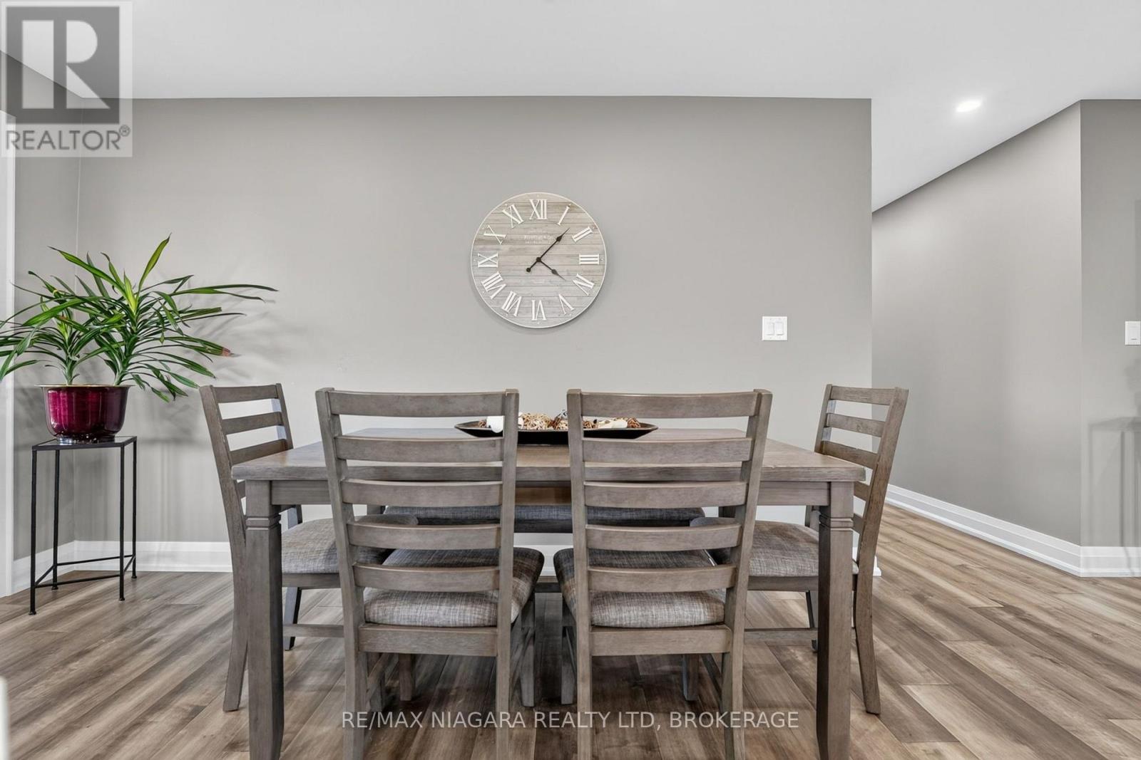 714 Carlton Street — photo 18