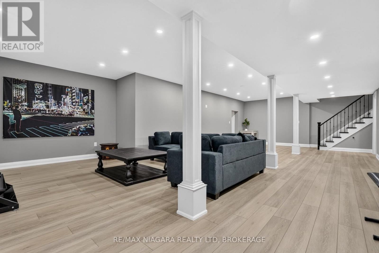 714 Carlton Street — photo 32
