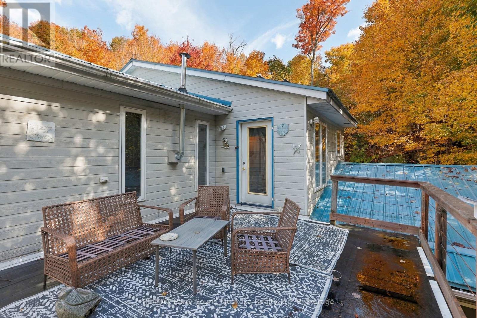 5 MAPLEWOOD DRIVE - 11