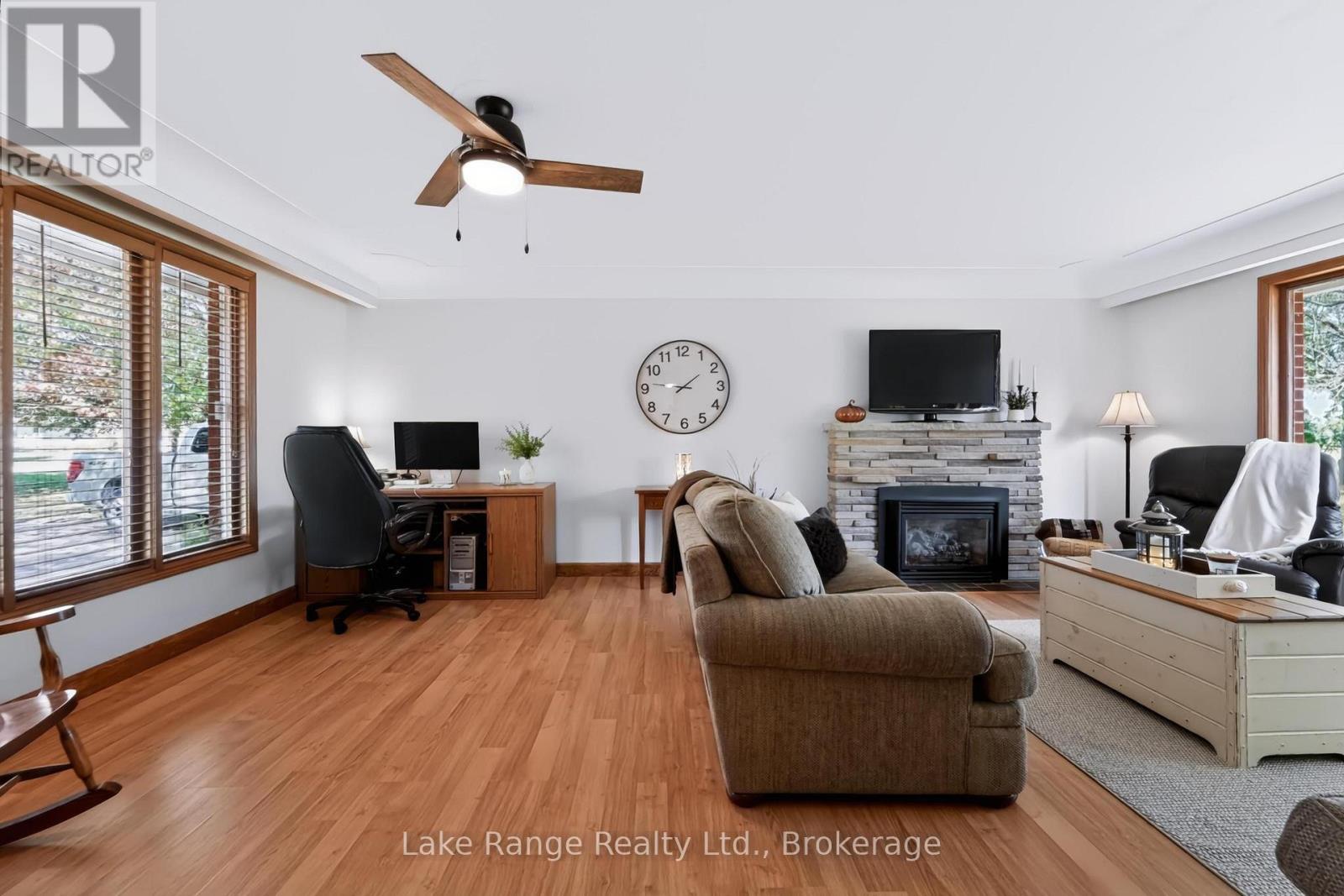 701 Maple Street — photo 4