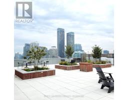 2702 - 270 Queens Quay W, Toronto, ON M5J2N4 Photo 10