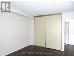 2702 - 270 Queens Quay W, Toronto, ON M5J2N4 Photo 7