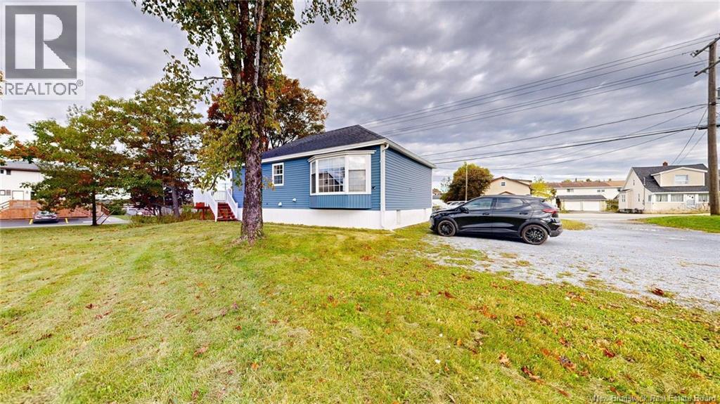 240 Loch Lomond Road - 31