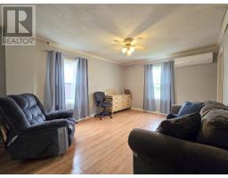 32 Poplar Street, Amherst, NS B4H1L7 Photo 11