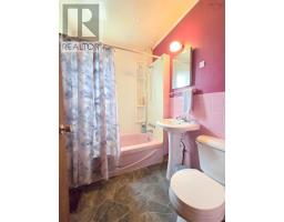 32 Poplar Street, Amherst, NS B4H1L7 Photo 13
