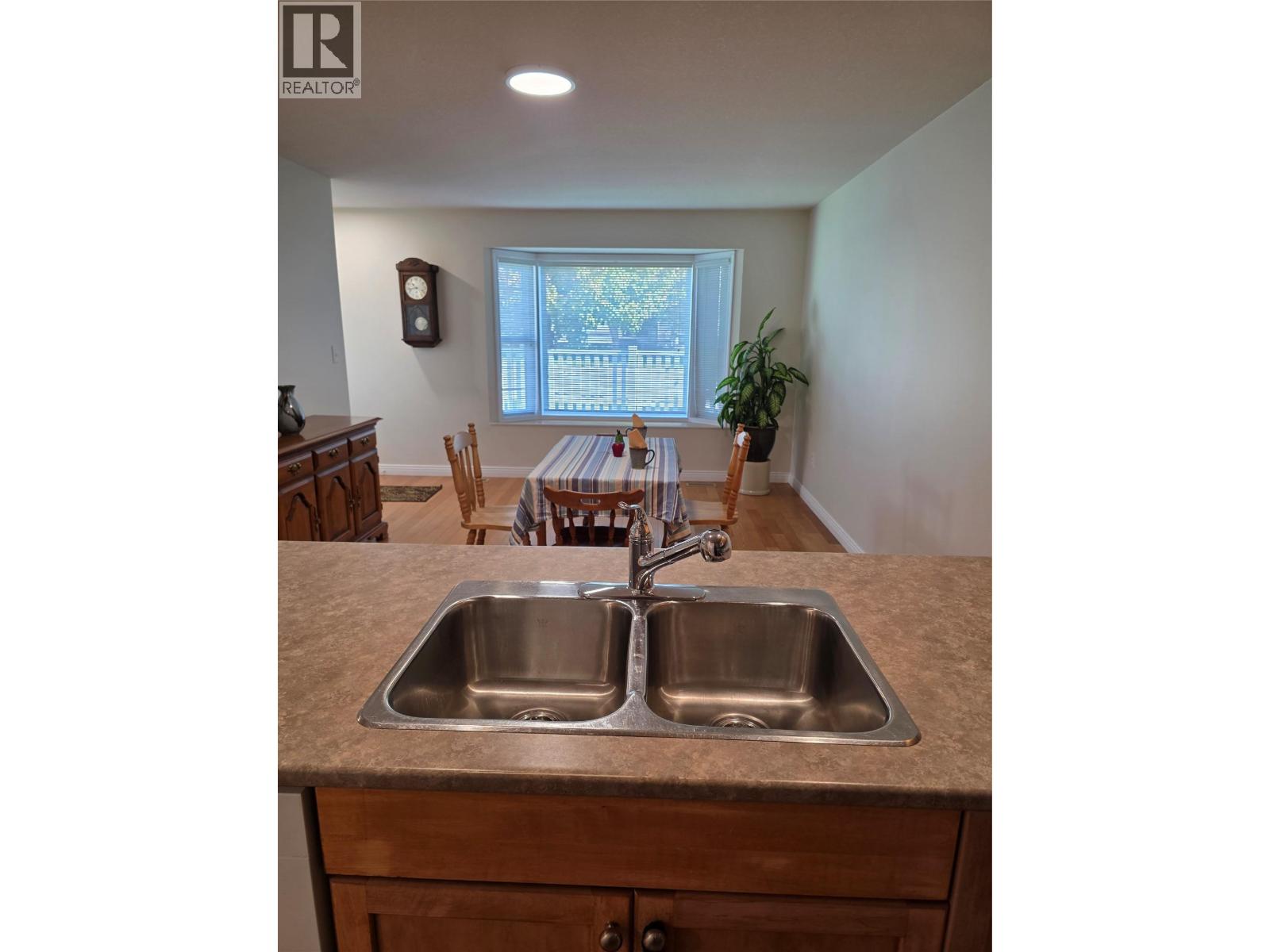 15 51 8 Avenue Southwest, Salmon Arm