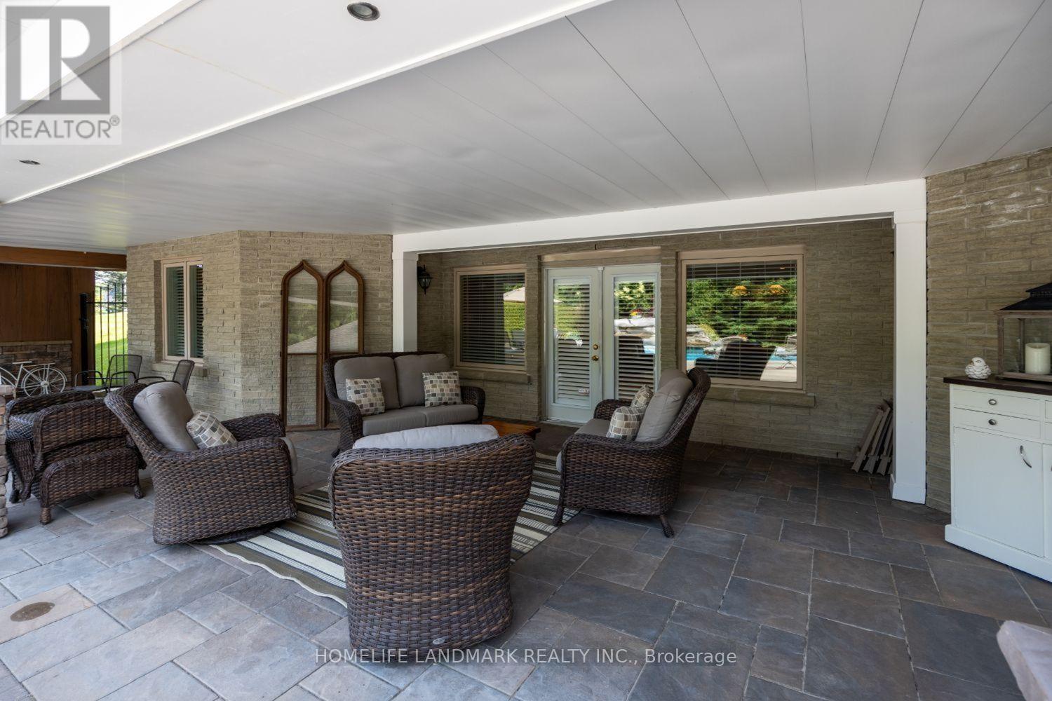 6 Sunny Ridge Trail, Clarington, ON photo 7
