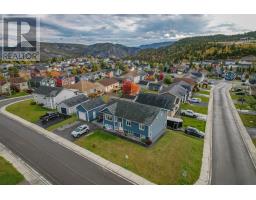 14 Warren Drive thumbnail 18