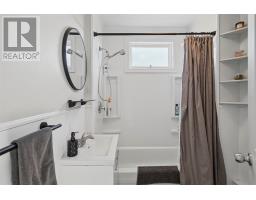 13 Cashin Avenue thumbnail 12