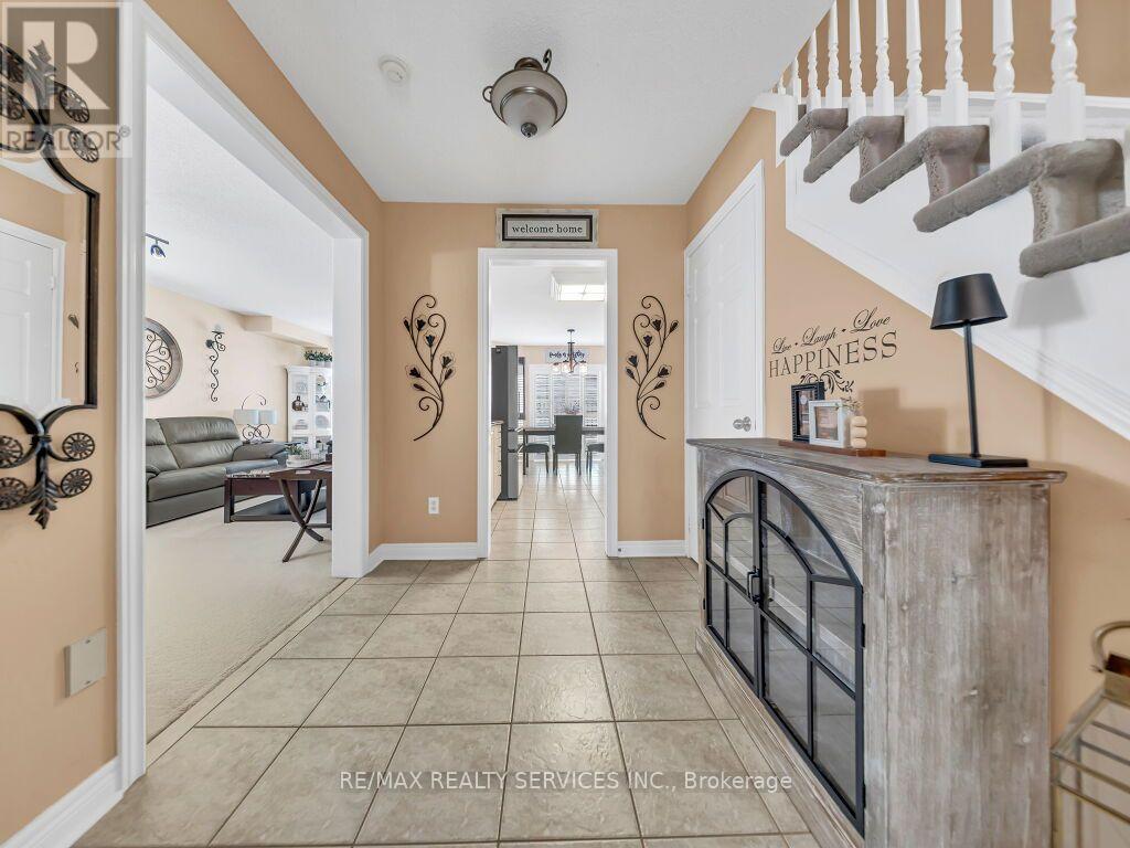 58 Sunny Glen Crescent, Brampton, ON photo 9