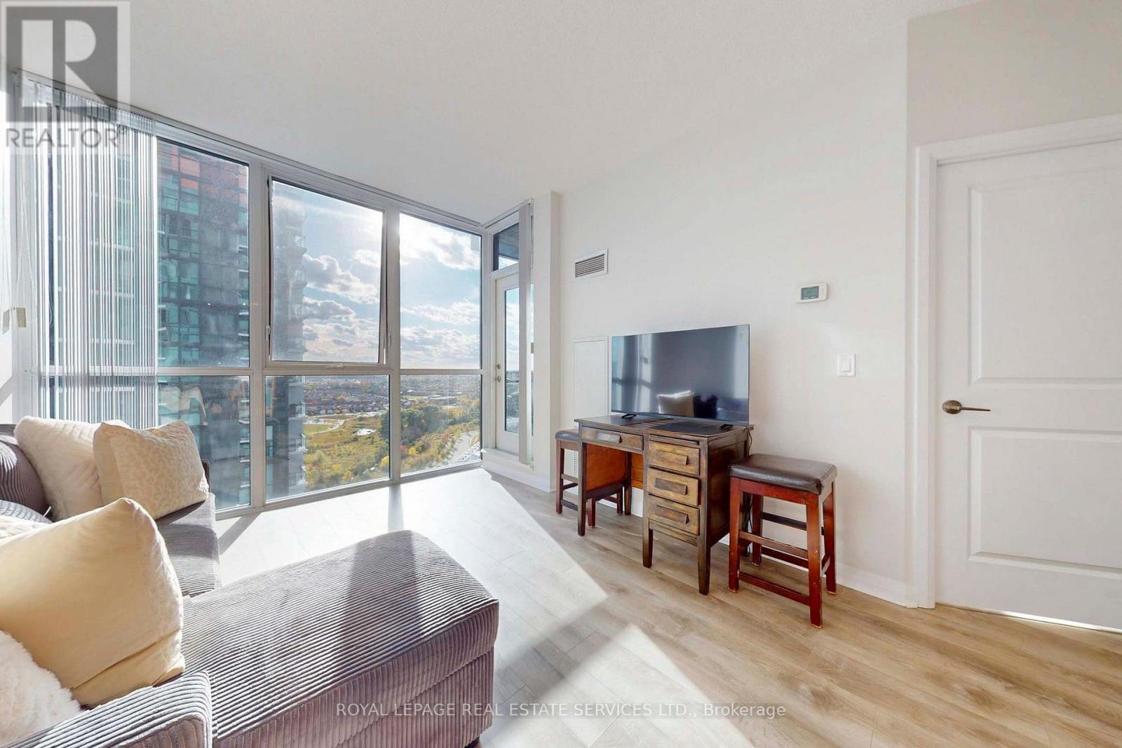 1701- 55 Eglinton Avenue West, Mississauga, ON photo 11